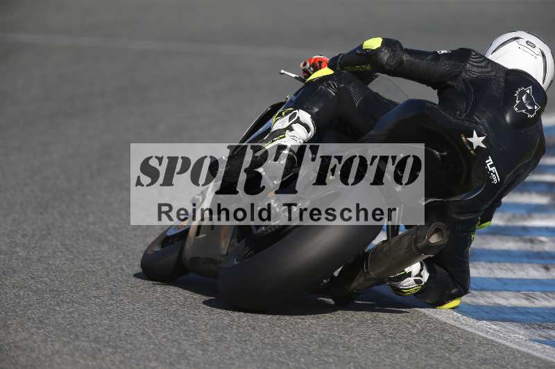 /Archiv-2024/02 29.01.-02.02.2024 Moto Center Thun Jerez/Gruppe schwarz-black/backside